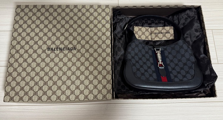 バレンシアガ×グッチ THE HACKER SMALL（ブランドバッグ）の商品画像 - 査定依頼日：2025年10月20日 - 最高査定価格：130,000円