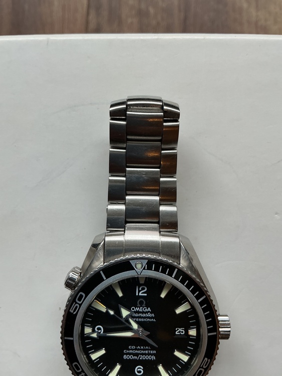 2201.50 シーマスター プラネットオーシャン 自動巻き（ブラック）（高級時計）の商品画像 - 査定依頼日：2025年12月27日 - 最高査定価格：425,000円