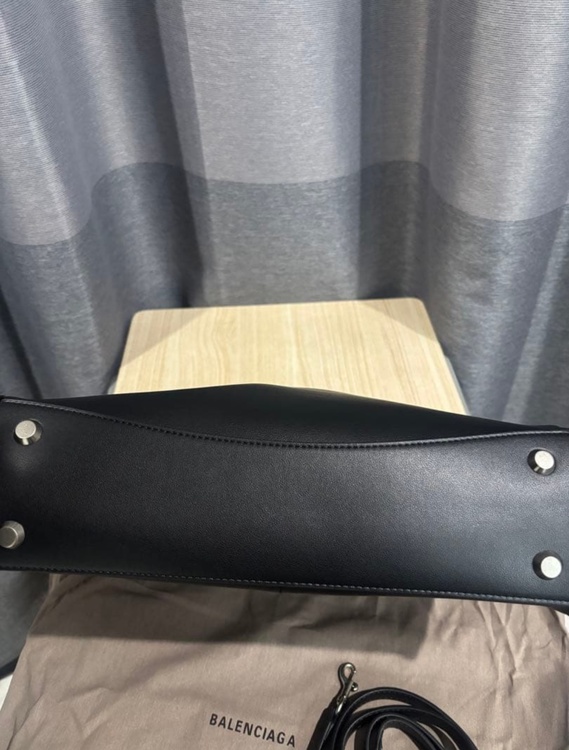 BALENCIAGA ロデオ　ミディアム（ブランドバッグ）の商品画像 - 査定依頼日：2026年3月21日 - 最高査定価格：330,000円
