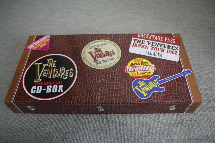 ザ　ベンチャーズ　スペシャルCD-BOX　（CD・DVD）の商品画像 - 査定依頼日：2025年8月15日 - 最高査定価格：3,000円