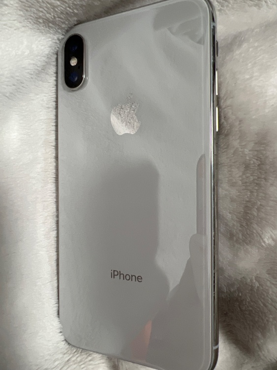 iPhone iPhoneX 64GB docomo（スマホ）の商品画像 - 査定依頼日：2026年9月15日 - 最高査定価格：5,500円