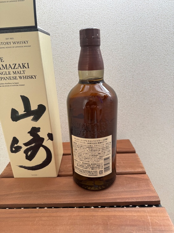 山崎ウイスキー100周年ラベル　700ml（お酒）の商品画像 - 査定依頼日：2026年1月8日 - 最高査定価格：9,500円