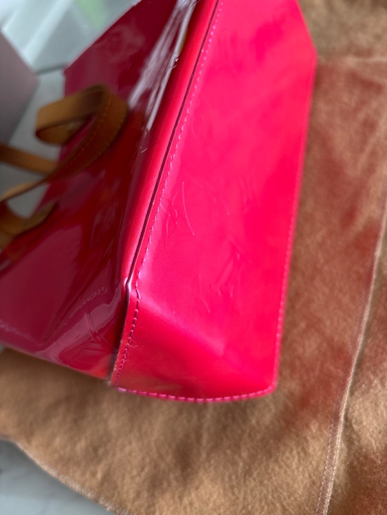 ヴェルニ　リードPM（ブランドバッグ）の商品画像 - 査定依頼日：2025年10月2日 - 最高査定価格：40,000円