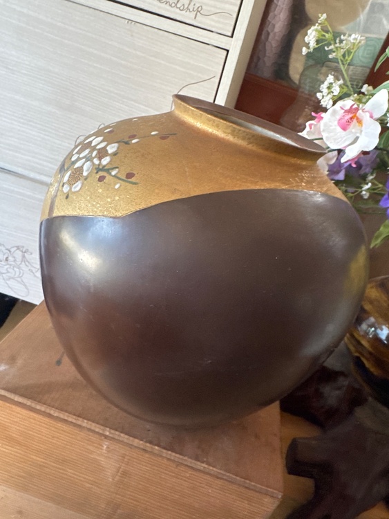 壺（美術品・骨董品）の商品画像 - 査定依頼日：2026年8月10日 - 最高査定価格：5,000円