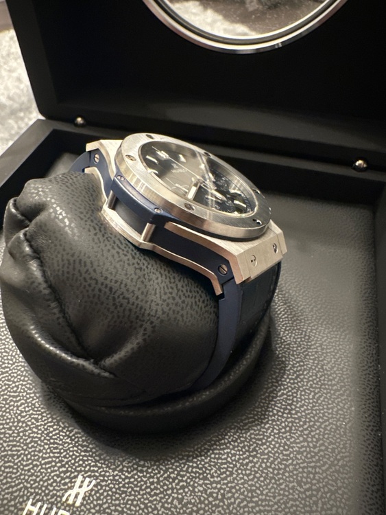 ウブロ ビックバン 142585（高級時計）の商品画像 - 査定依頼日：2025年9月14日 - 最高査定価格：730,000円