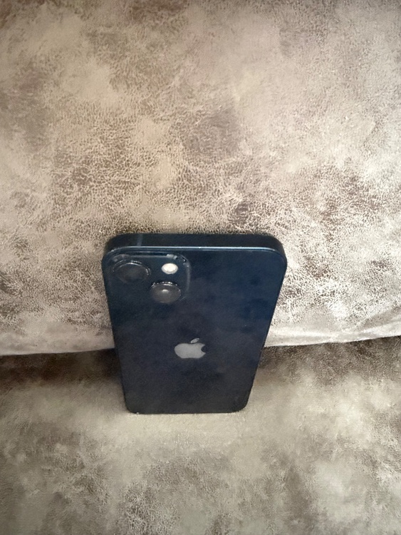 iPhone 13 128GB docomo（スマホ）の商品画像 - 査定依頼日：2026年3月16日 - 最高査定価格：36,000円