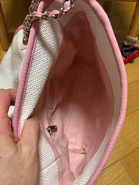 ドーヴィル（ブランドバッグ）の商品画像 - 査定依頼日：2026年3月2日 - 最高査定価格：140,000円