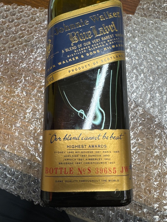 ウイスキー ジョニーウォーカー （お酒）の商品画像 - 査定依頼日：2025年11月6日 - 最高査定価格：8,000円