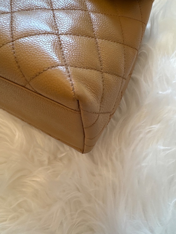 ハンドバッグ（ブランドバッグ）の商品画像 - 査定依頼日：2026年3月6日 - 最高査定価格：300,000円