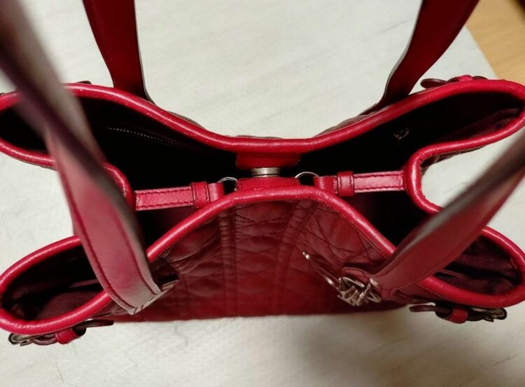 ディオール  （ブランドバッグ）の商品画像 - 査定依頼日：2025年9月16日 - 最高査定価格：80,000円