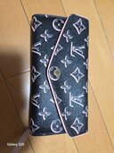 フォールフォーユーポルトフォイユサラ（ブランド財布・小物）の商品画像 - 査定依頼日：2026年4月26日 - 最高査定価格：60,000円
