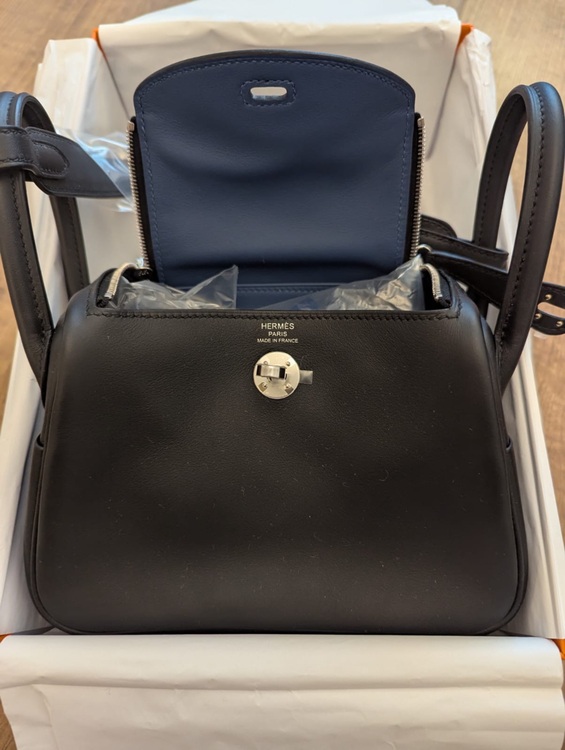 リンディミニ（ブランドバッグ）の商品画像 - 査定依頼日：2025年8月8日 - 最高査定価格：1,430,000円