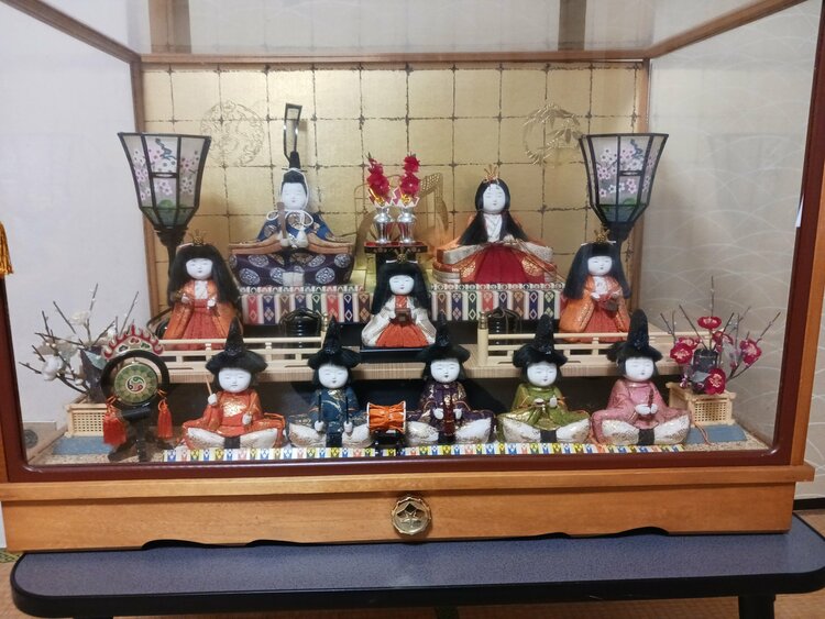雛人形（美術品・骨董品）の商品画像 - 査定依頼日：2026年9月5日 - 最高査定価格：5,000円