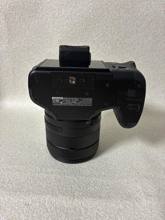 DSC RX10Ⅲ（カメラ）の商品画像 - 査定依頼日：2026年4月23日 - 最高査定価格：75,100円