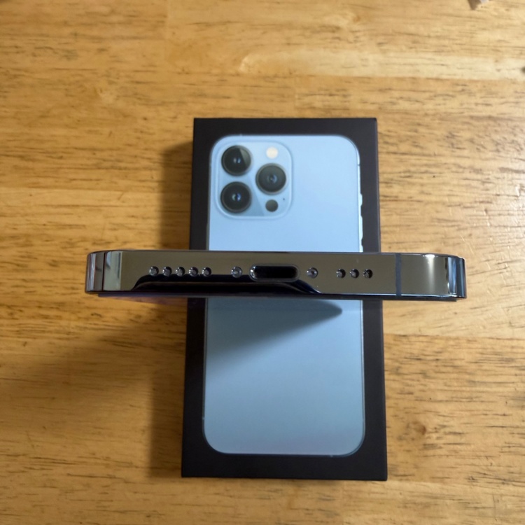 iPhone 13 Pro 128GB SIMフリー（スマホ）の商品画像 - 査定依頼日：2026年1月18日 - 最高査定価格：42,000円