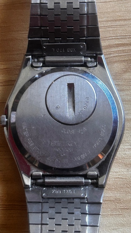 セイコー その他 9983-800（高級時計）の商品画像 - 査定依頼日：2026年3月8日 - 最高査定価格：40,000円