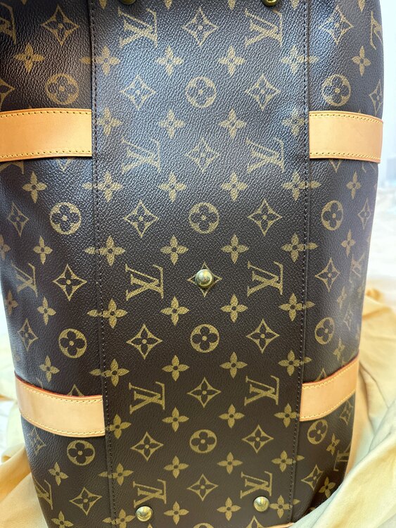 ルイヴィトン　キャリーオール（ブランドバッグ）の商品画像 - 査定依頼日：2025年3月9日 - 最高査定価格：125,000円