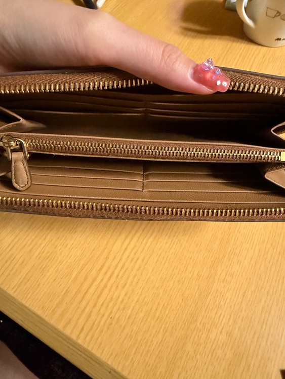 プラダ  （ブランドバッグ）の商品画像 - 査定依頼日：2026年4月7日 - 最高査定価格：33,000円