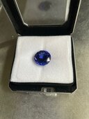 タンザナイト（宝石）の商品画像 - 査定依頼日：2024年5月30日 - 最高査定価格：200,000円