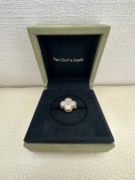 ヴァンクリーフ＆アーペル ヴィンテージ アルハンブラ（宝石）の商品画像 - 査定依頼日：2023年8月13日 - 最高査定価格：300,000円