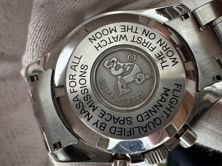 オメガ スピードマスター 3570.5（高級時計）の商品画像 - 査定依頼日：2025年10月19日 - 最高査定価格：600,000円