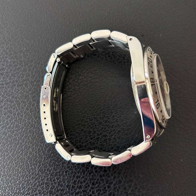 ロレックス エクスプローラー 1657（高級時計）の商品画像 - 査定依頼日：2025年5月25日 - 最高査定価格：960,000円