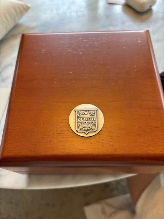 ゼニス エルプリメロ 03,1230,400（高級時計）の商品画像 - 査定依頼日：2025年5月3日 - 最高査定価格：400,000円