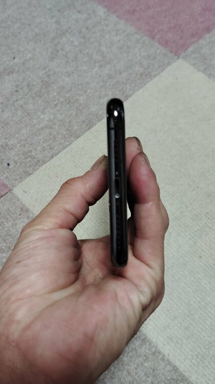 iPhoneXS Max 256GB au（スマホ）の商品画像 - 査定依頼日：2026年3月27日 - 最高査定価格：13,000円