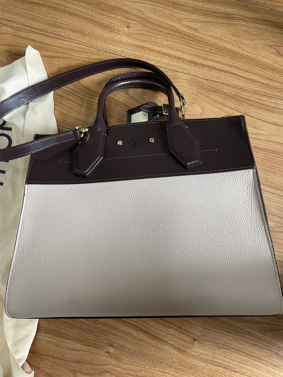 シティスティーマー（ブランドバッグ）の商品画像 - 査定依頼日：2026年4月3日 - 最高査定価格：180,000円