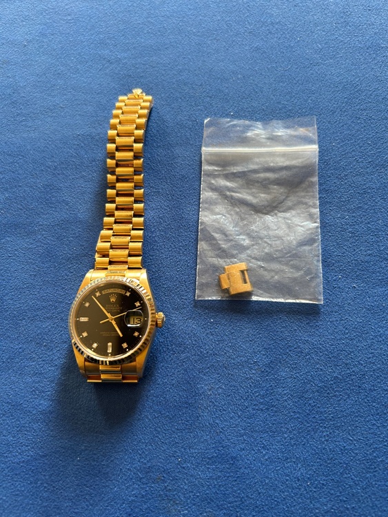 ディディト　ブラックフェイス　テンポイントダイヤ（高級時計）の商品画像 - 査定依頼日：2026年3月8日 - 最高査定価格：3,350,000円