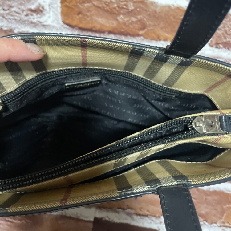 その他 バーバリー （ブランドバッグ）の商品画像 - 査定依頼日：2025年1月13日 - 最高査定価格：10,000円