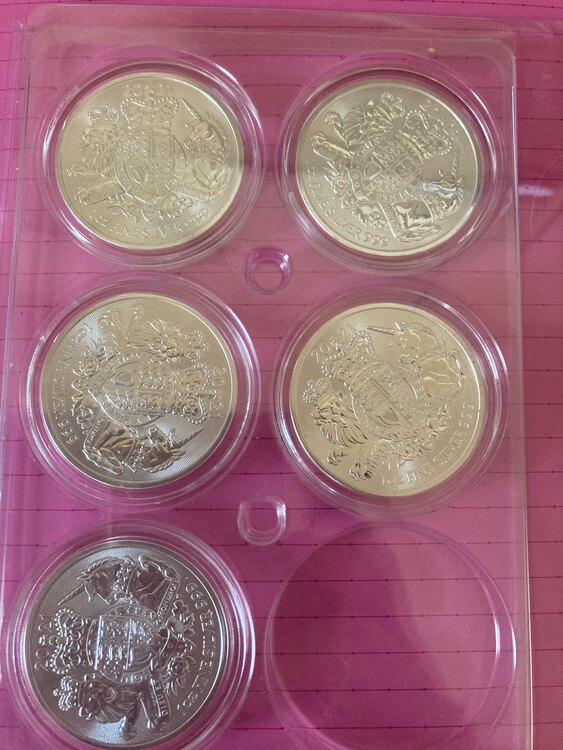 ブリタニア、リバティ、メープルリーフ、イーグル、全てシルバー999（金・貴金属）の商品画像 - 査定依頼日：2025年3月8日 - 最高査定価格：30,000円