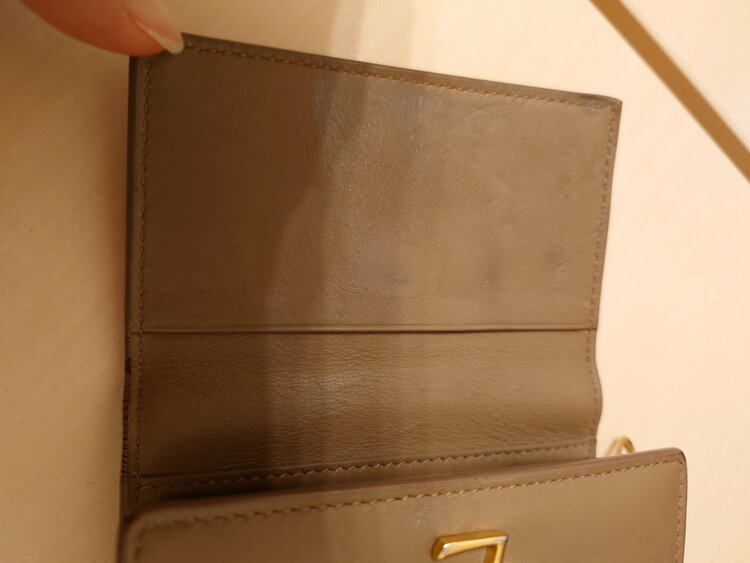 イブサンローラン  （ブランドバッグ）の商品画像 - 査定依頼日：2026年2月27日 - 最高査定価格：3,000円