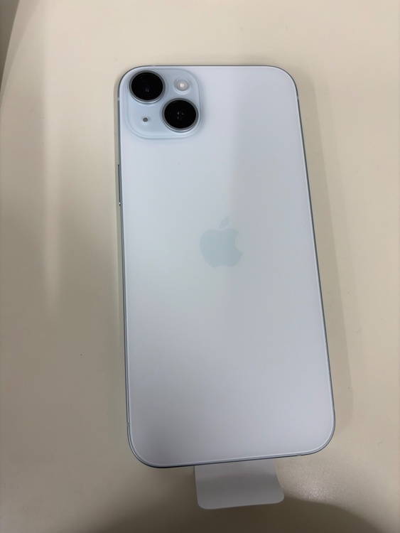 iPhone iPhone 15 Plus 128GB au（スマホ）の商品画像 - 査定依頼日：2026年5月29日 - 最高査定価格：61,000円