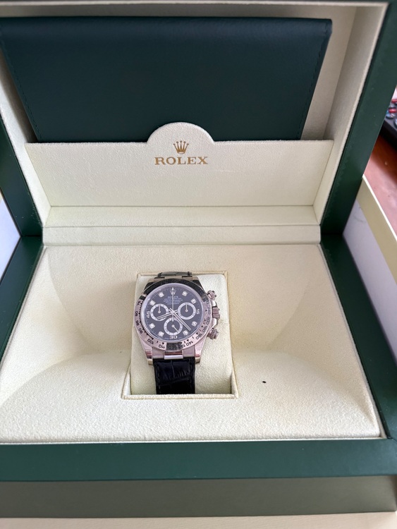 コスモグラフ（高級時計）の商品画像 - 査定依頼日：2025年8月22日 - 最高査定価格：3,650,000円