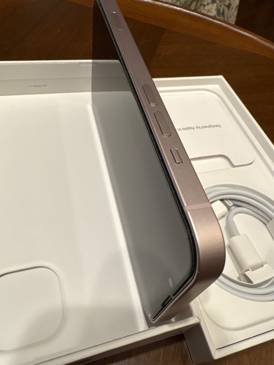 iPhone 13（スマホ）の商品画像 - 査定依頼日：2025年8月18日 - 最高査定価格：43,000円