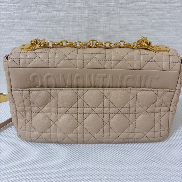 DIOR CARO ミディアム バッグ（ブランドバッグ）の商品画像 - 査定依頼日：2025年6月17日 - 最高査定価格：200,000円