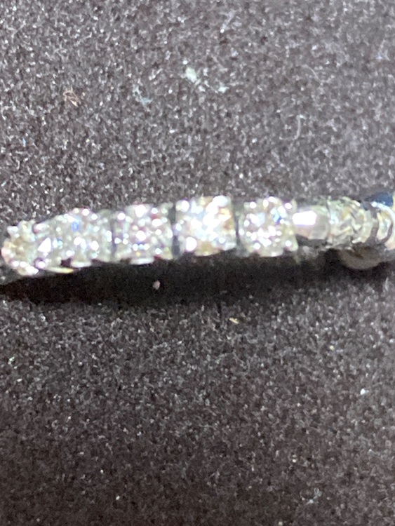 プラチナダイアモンドイヤーカフ＆ピンキー（金・貴金属）の商品画像 - 査定依頼日：2025年11月24日 - 最高査定価格：15,000円