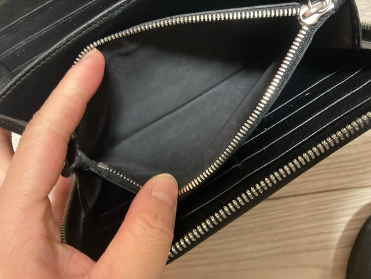 バレンシアガ  （ブランドバッグ）の商品画像 - 査定依頼日：2025年4月5日 - 最高査定価格：15,000円