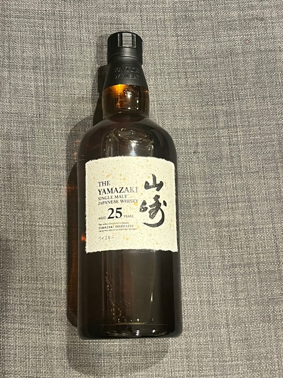 ウイスキー サントリー山崎 （お酒）の商品画像 - 査定依頼日：2026年4月19日 - 最高査定価格：830,000円