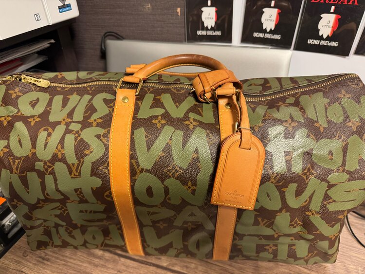 ルイ・ヴィトン モノグラムグラフィティ キーポル50 M92196（ブランドバッグ）の商品画像 - 査定依頼日：2025年2月26日 - 最高査定価格：170,000円