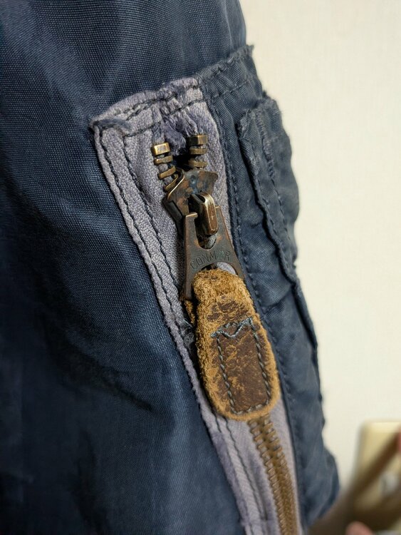 l2aフライトジャケット（古着・ファッション）の商品画像 - 査定依頼日：2026年3月15日 - 最高査定価格：100,000円