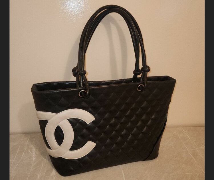 シャネル カンボンライン （ブランドバッグ）の商品画像 - 査定依頼日：2025年11月30日 - 最高査定価格：220,000円