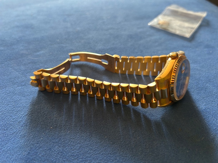 ディディト　ブラックフェイス　テンポイントダイヤ（高級時計）の商品画像 - 査定依頼日：2026年3月8日 - 最高査定価格：3,350,000円