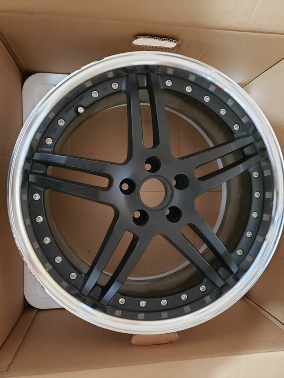 ワークグノーシスgs2（カー用品）の商品画像 - 査定依頼日：2025年10月23日 - 最高査定価格：11,000円