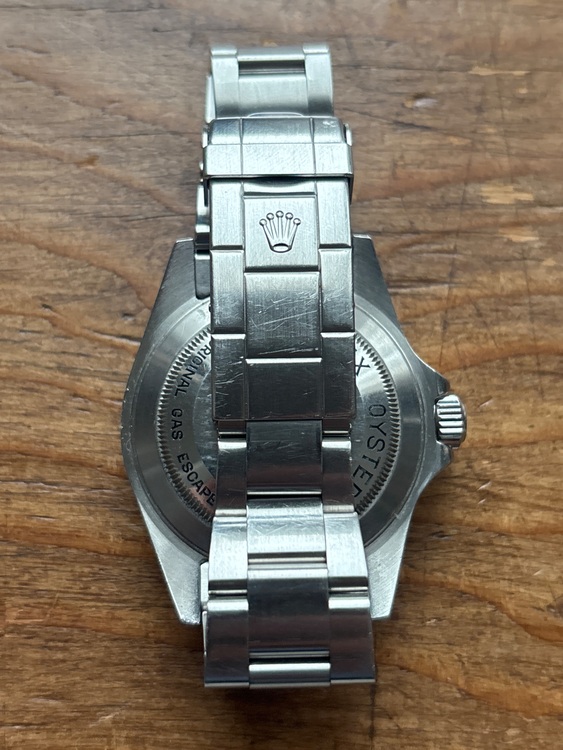 16600（高級時計）の商品画像 - 査定依頼日：2025年10月11日 - 最高査定価格：1,300,000円