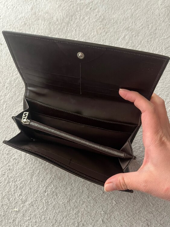 フェンディ  （ブランドバッグ）の商品画像 - 査定依頼日：2025年3月31日 - 最高査定価格：10,000円