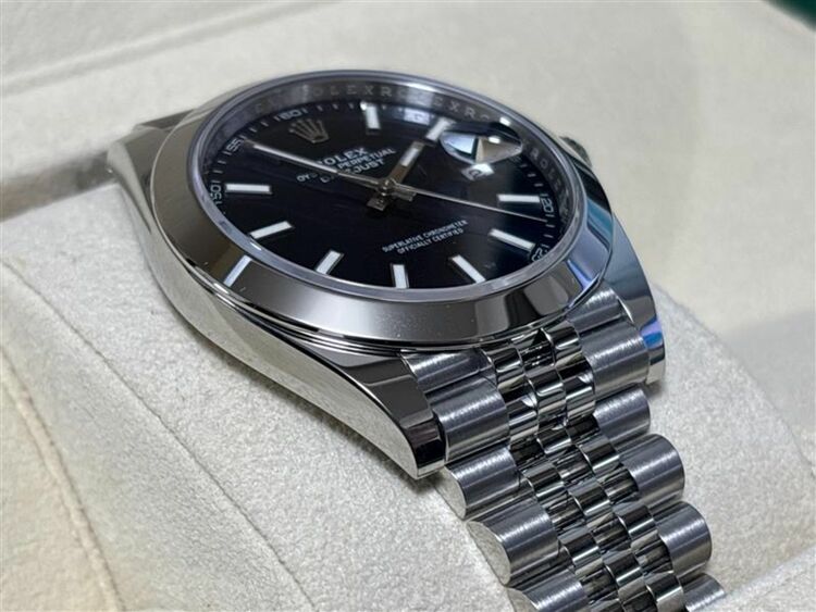 ロレックス デイトジャスト 12630（高級時計）の商品画像 - 査定依頼日：2025年11月24日 - 最高査定価格：1,650,000円