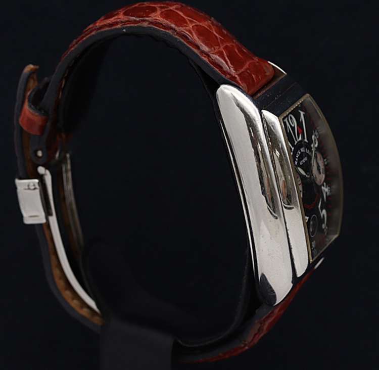 フランクミュラー コンキスタドール 1 8001CC コンキスタドール デイト クロノグラフ 6453810 8BGT MST（高級時計）の商品画像 - 査定依頼日：2025年9月13日 - 最高査定価格：420,000円