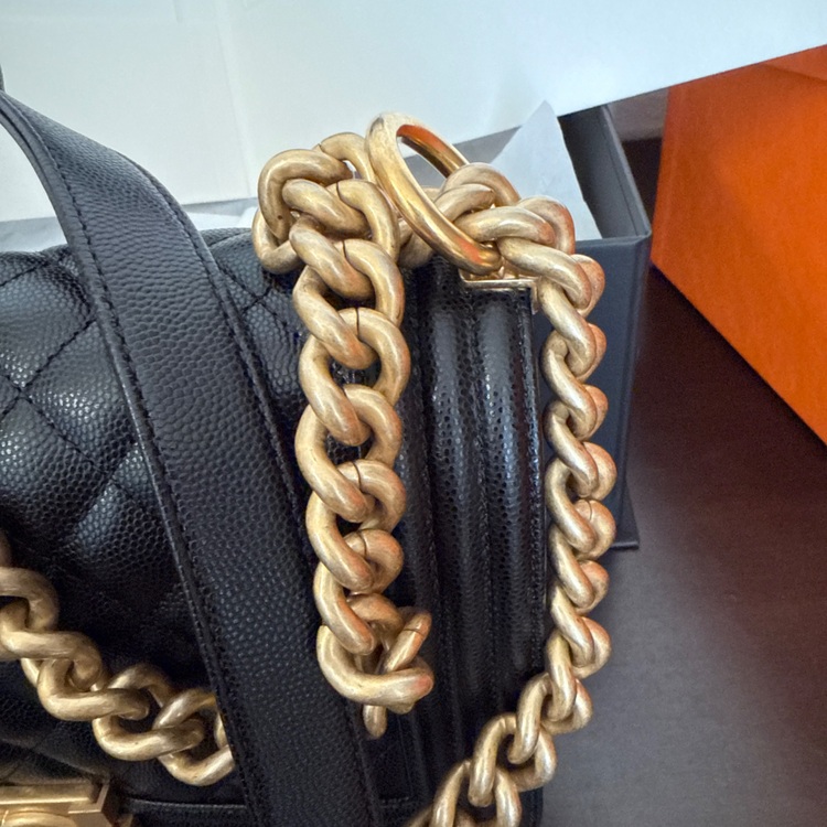 シャネル ボーイシャネル （ブランドバッグ）の商品画像 - 査定依頼日：2025年10月4日 - 最高査定価格：650,000円